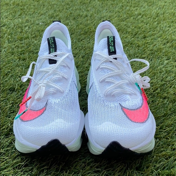 Nike Air Zoom Alphafly Next% - Picture 3 of 8